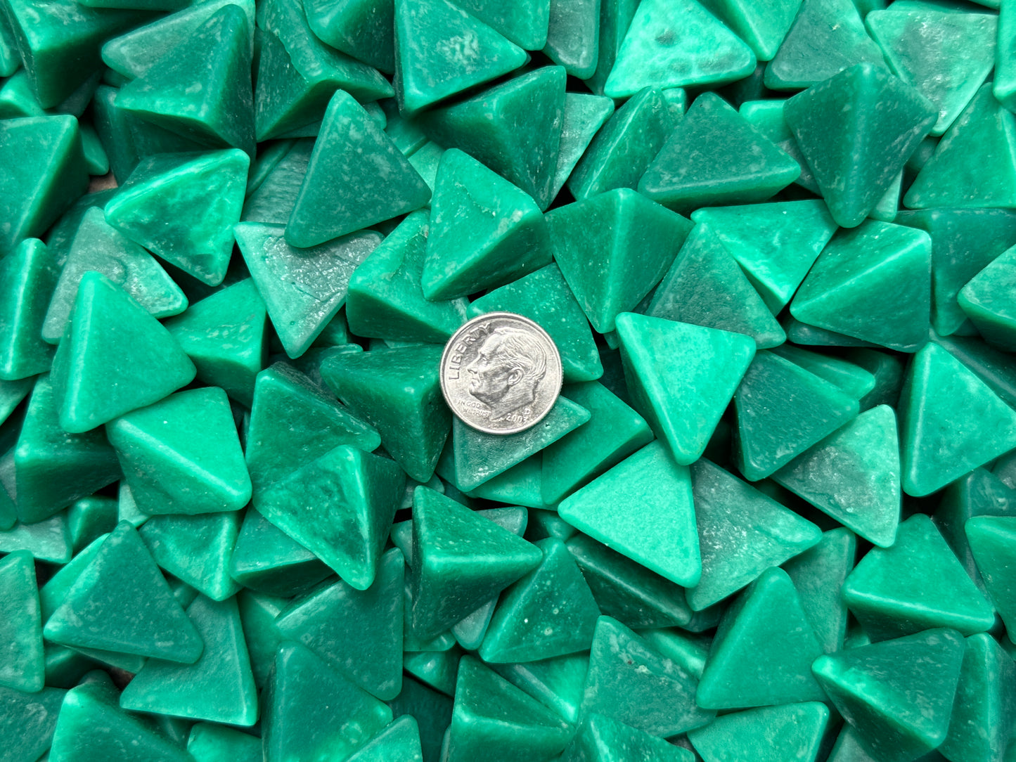 Media - Plastic 3/4 X 3/4 Pyramid - Vibration, Tumbler Deburr Media